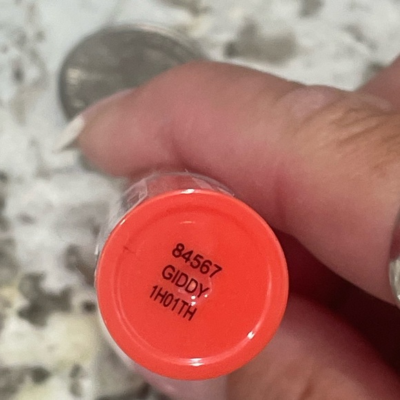 🌶5/$16 ELF Hydrating core lip shine in giddy NWT - Picture 2 of 3